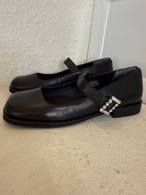 Free People Rumor Diamante Mary Jane flats.